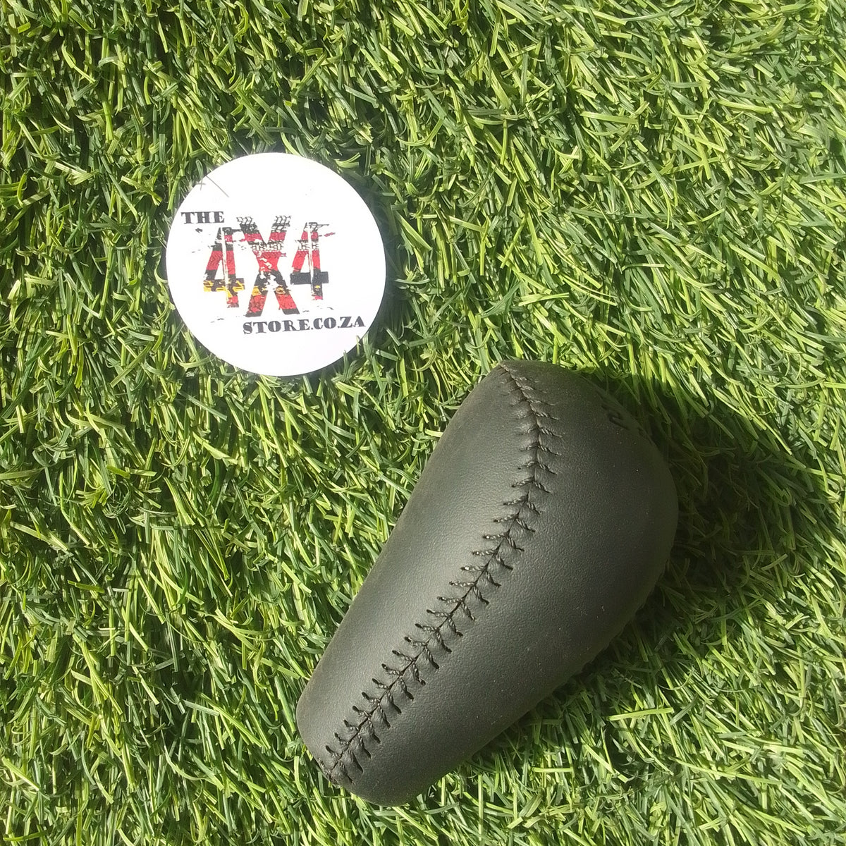 Toyota Hilux/Fortuner (2005-2015) Leather Gear Knob - Black