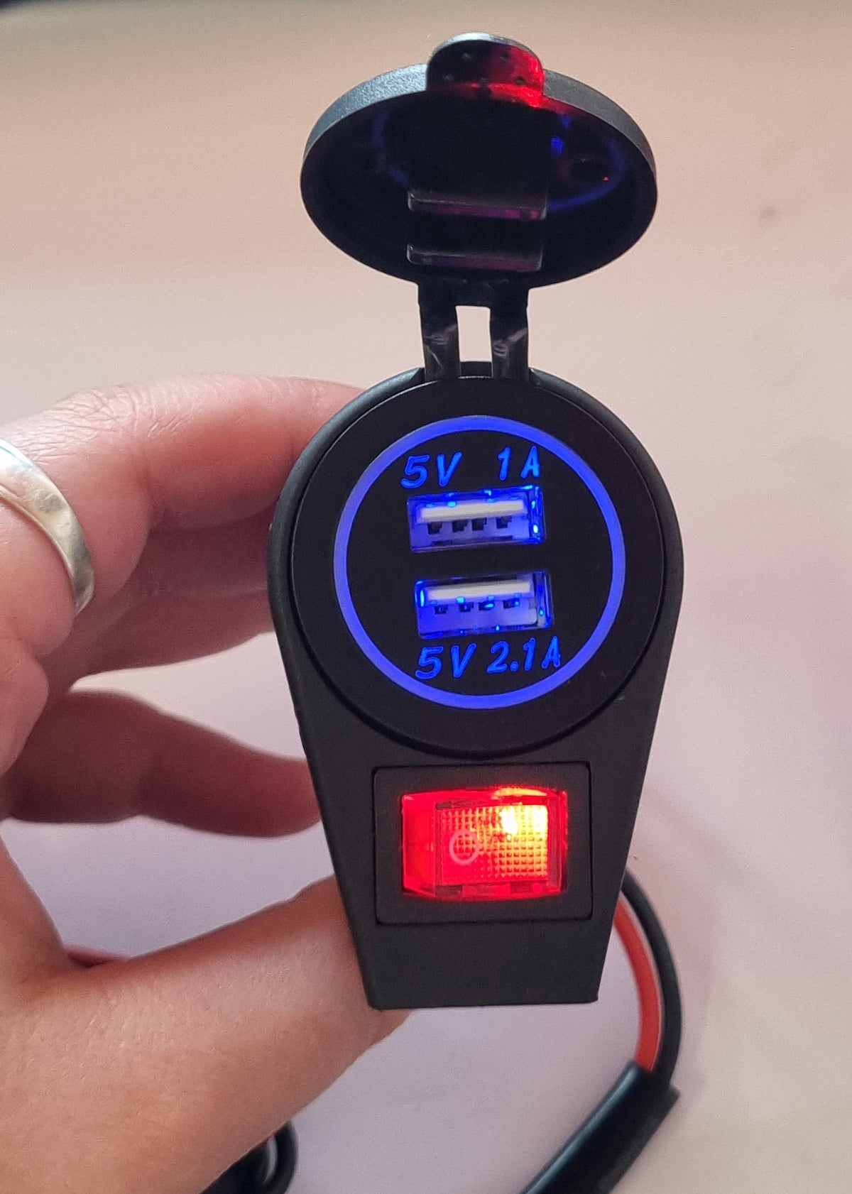 Motorcycle Handlebar Dual USB Charger with Kill Switch & Wiring Harness