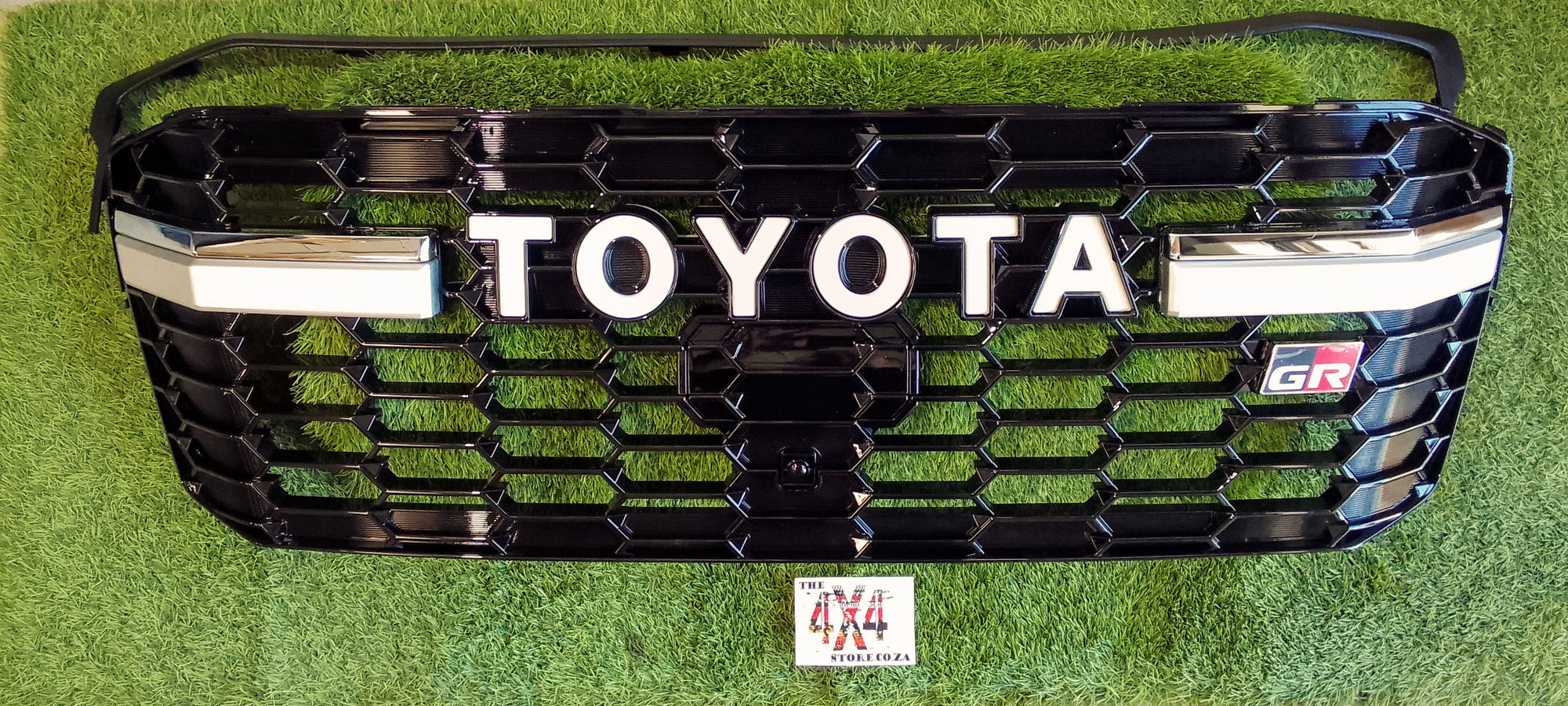 Toyota Land Cruiser 300 facelift Grill