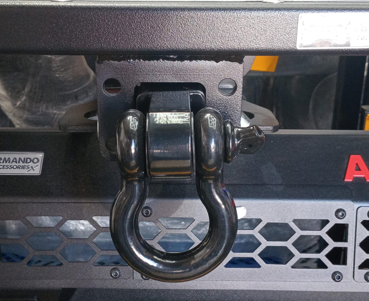Shackle Hitch Receiver With D-Ring -Black