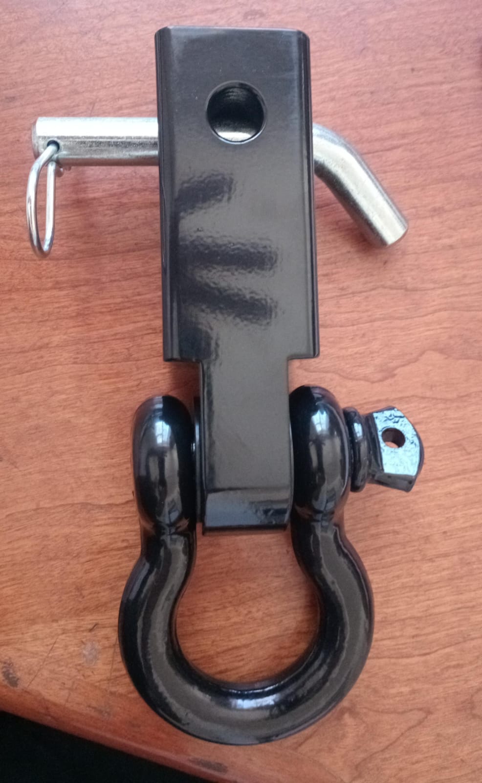 Shackle Hitch Receiver With D-Ring -Black