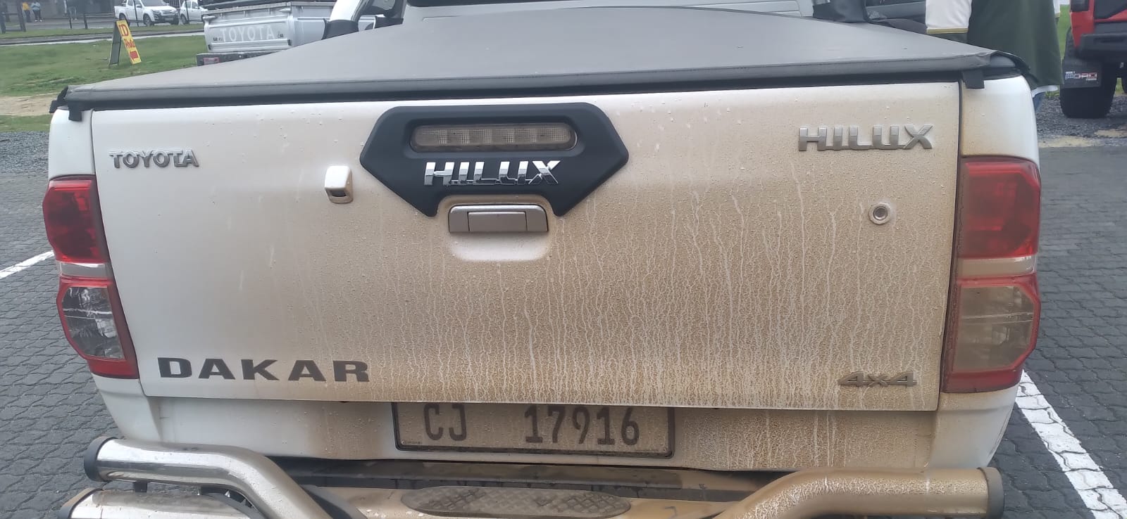 Toyota Hilux Vigo/Vigo Champ (2005-2015) Tailgate Cover with Logo