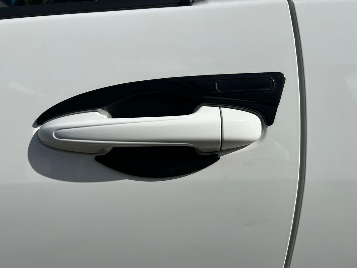 Toyota Hilux GD6 2016+ Door handle insert