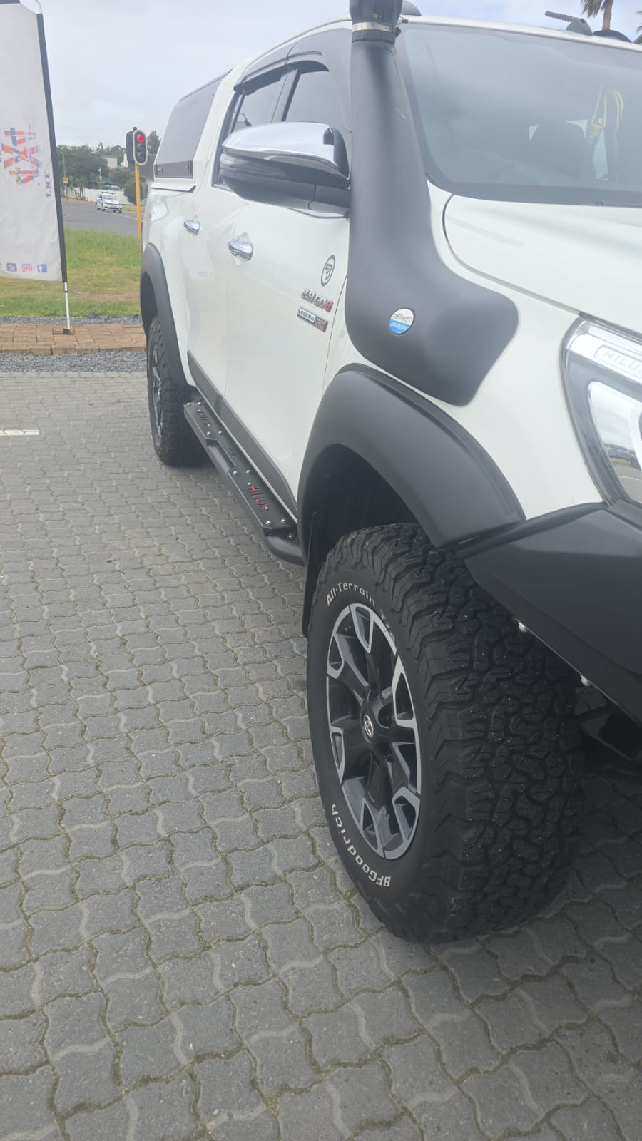 Toyota Hilux GD6 2016-2018 OEM Fender Flares