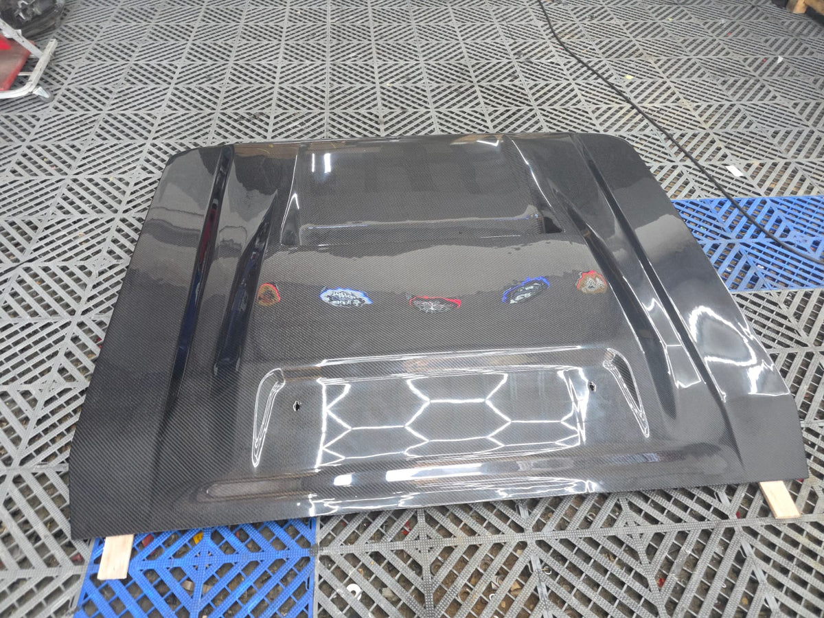Toyota Land Cruiser 70 Series 2024+ Carbon Bonnet