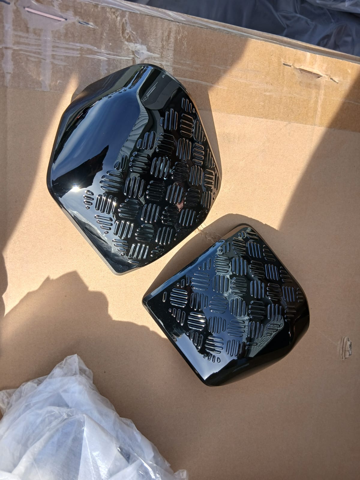 Land Rover Defender 2021+ Mirror Covers Black Gloss