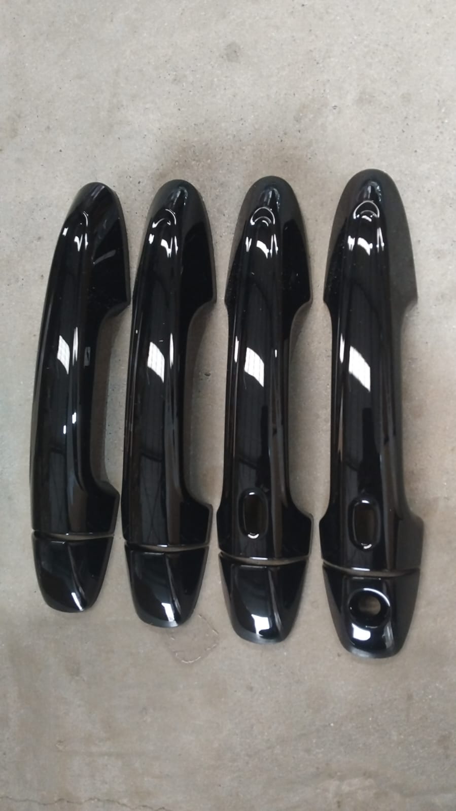 Toyota Hilux Travo 2026+ Door Handle Cover Thumb sensor Gloss Black
