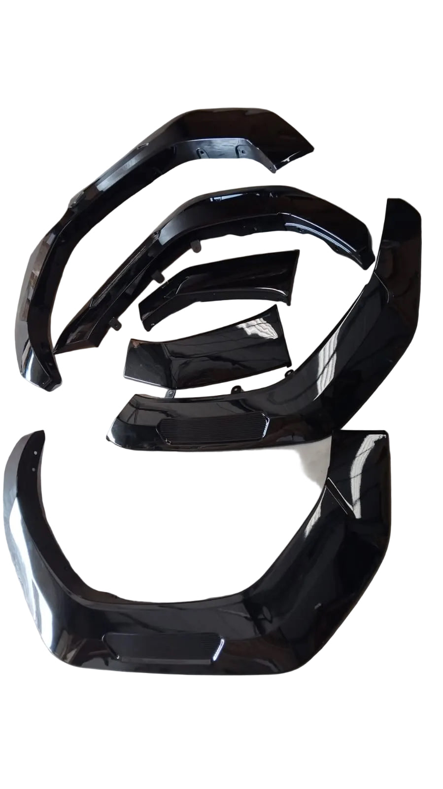 Toyota Hilux GD6 /Travo 2026 OEM Design 7 inch Fender Flares ( Gloss Black )