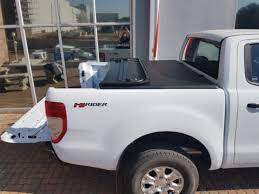 Ford Ranger 2012 - 2022 Double Cab Soft Tri-fold Tonneau Cover 303390