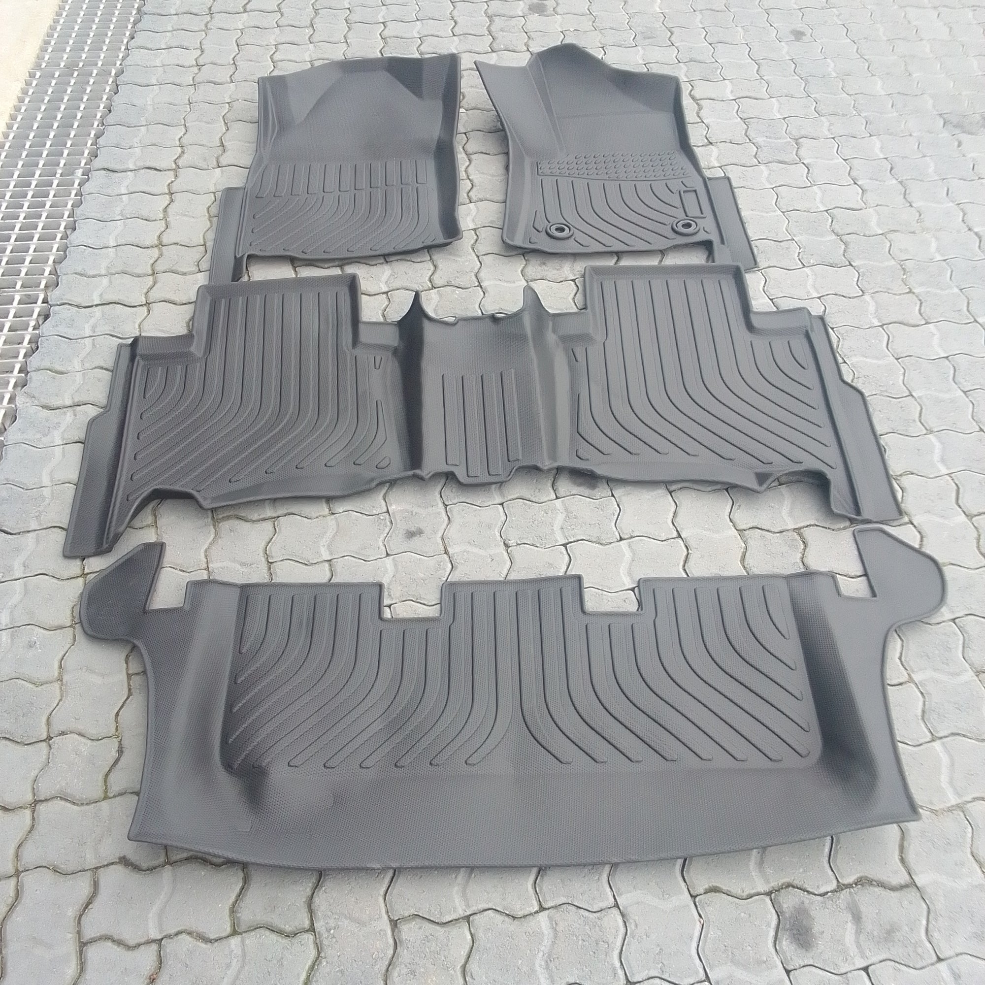 Toyota Fortuner 2005 -2015 D4D 4 pc interior mats