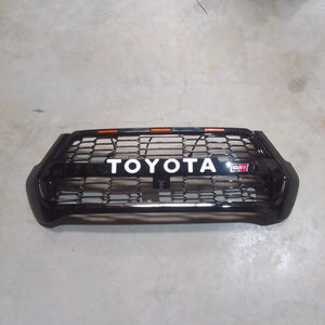 Toyota Hilux 2021 GR Raider grill with top LED
