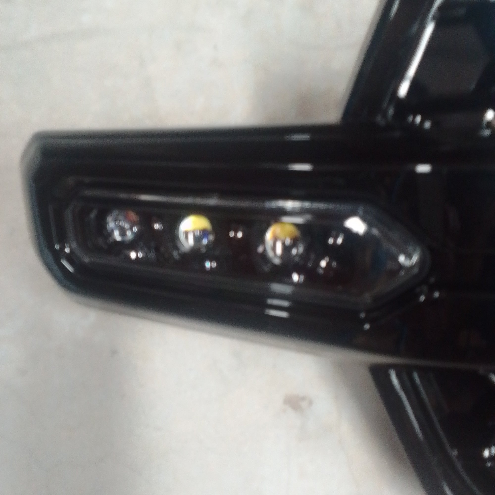 Ford Ranger Next Gen T9 Wildtrak X grill with LED's (gloss black)