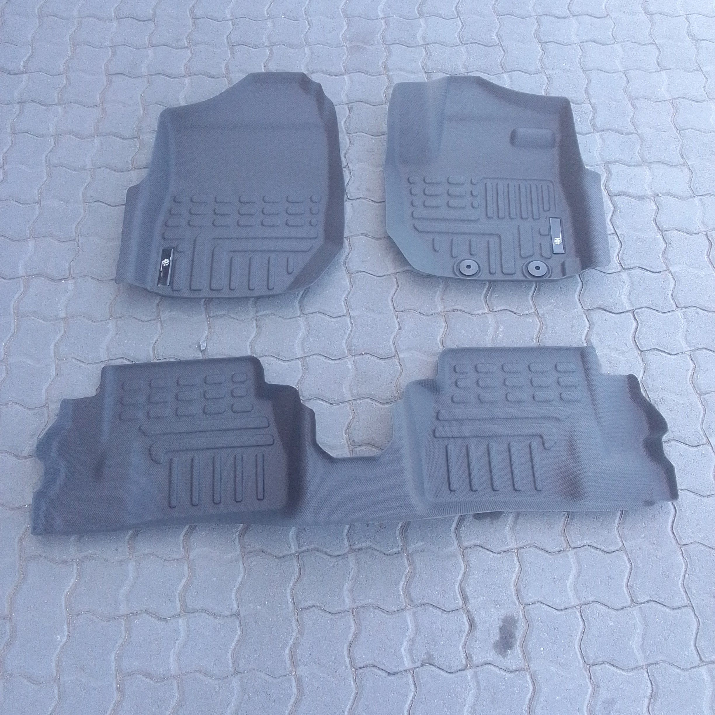 Suzuki Jimny Gen 4 3D Rubber Floor Mats (Auto)