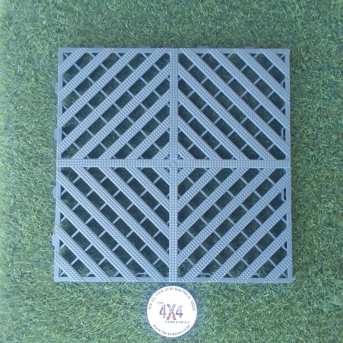 Showroom/Garage interlocking Watershed tiles - 400mm x 400mm x 30mm - grey (single tile)