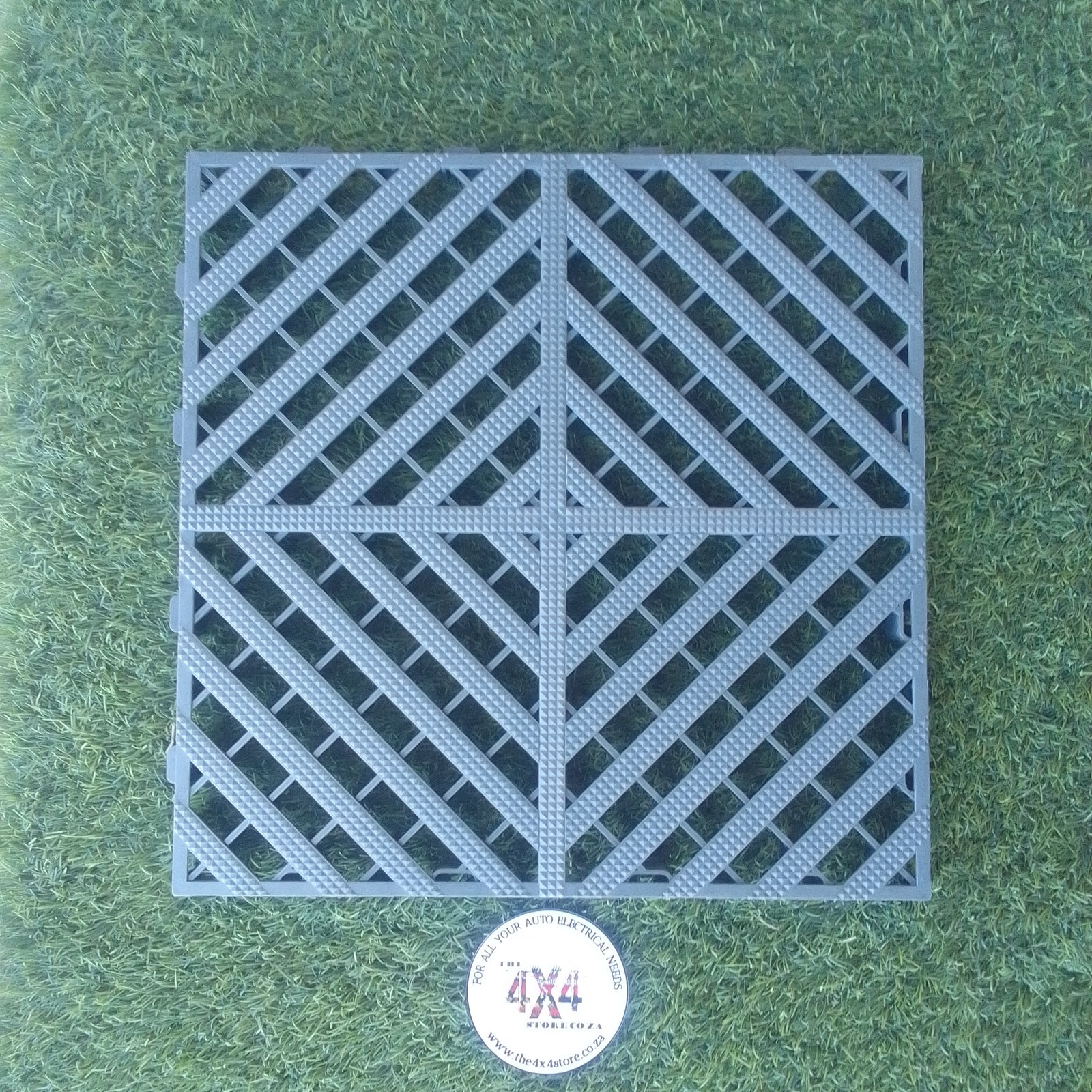 Showroom/Garage interlocking Watershed tiles - 400mm x 400mm x 30mm - grey (single tile)