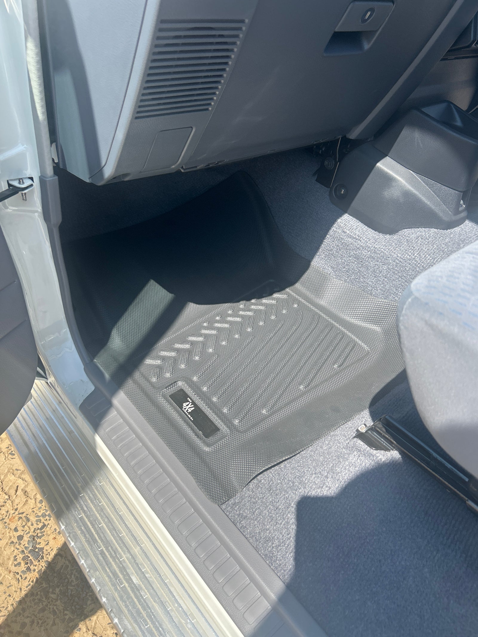 Toyota Land Cruiser 79 Series Single cab mats AUTO AND MANUAL (2pce)