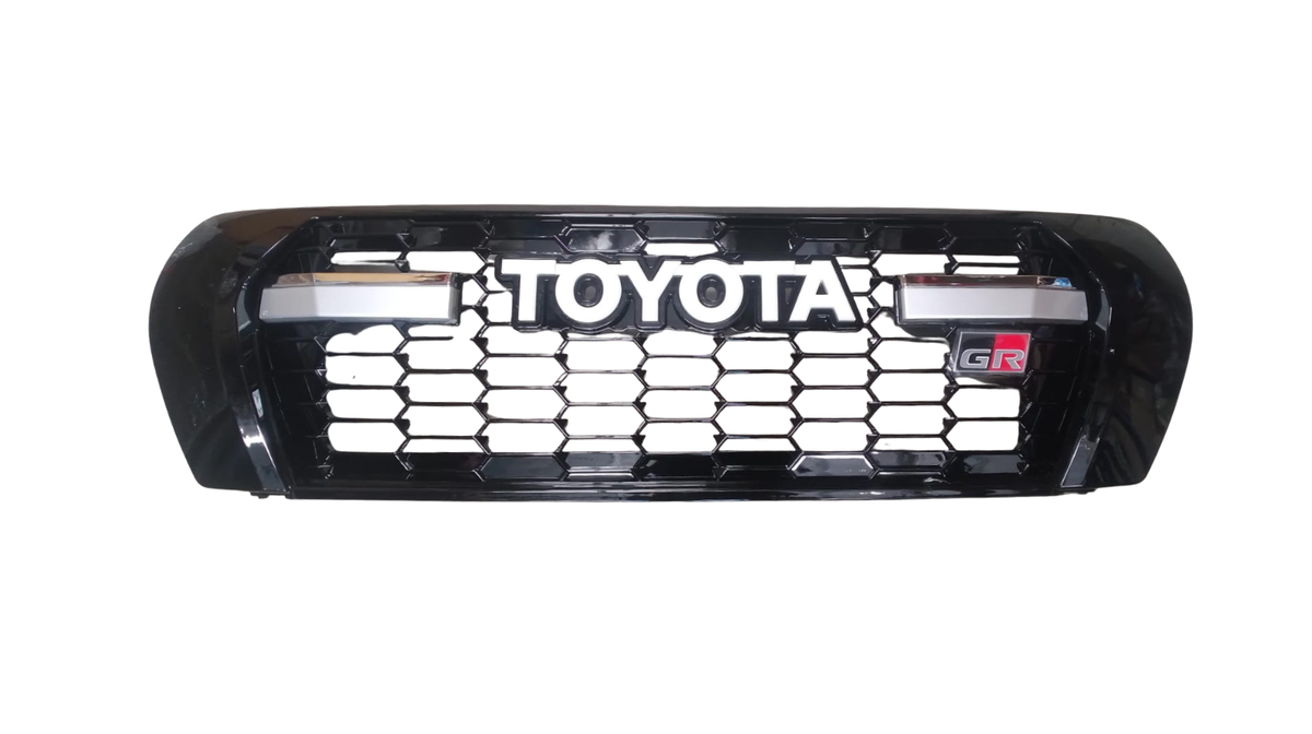 Land Cruiser 200 series 2007-15 Pre-facelift GR Grill gloss black