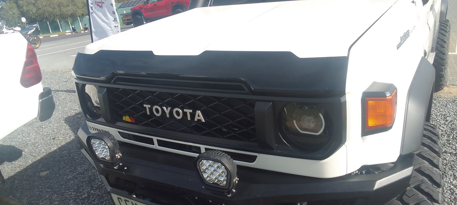 Toyota Land Cruiser 79 Series (new shape) 2024 Bonnet Guard gloss black