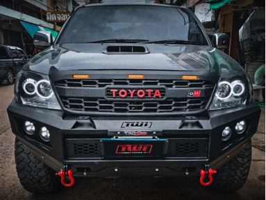 Toyota Hilux Vigo (2005 - 2011) TWI Comando Front steel bumper