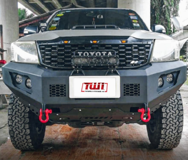 Toyota Hilux  2012 - 2015 Vigo Champ TWI Comando front steel bumper