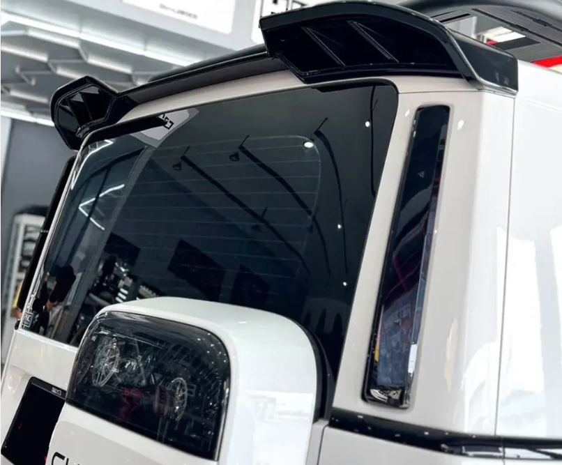 ICARV23 Gloss Black Cyber Style Roof Spoiler
