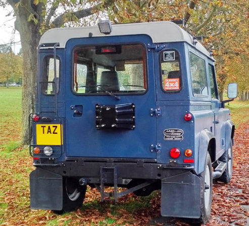 Land Rover Defender  Rear Door/Trunk Door Rubber