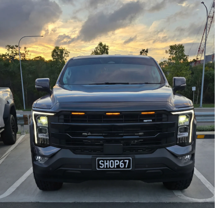 Foton V7 Grill LED