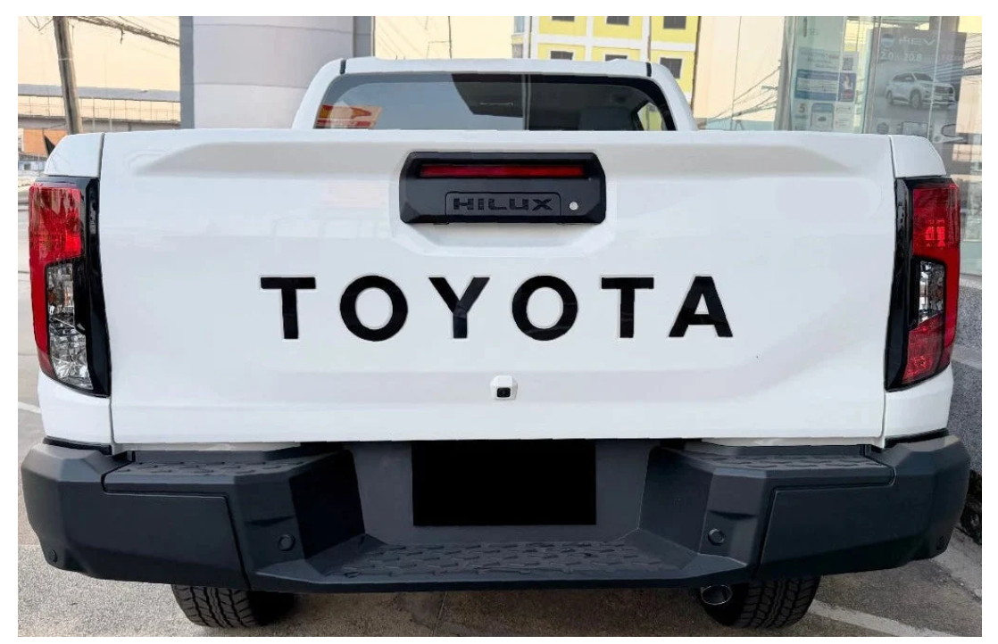 Toyota Hilux GD6 Travo 2026 Tailgate  Toyota Lettering Matt Black