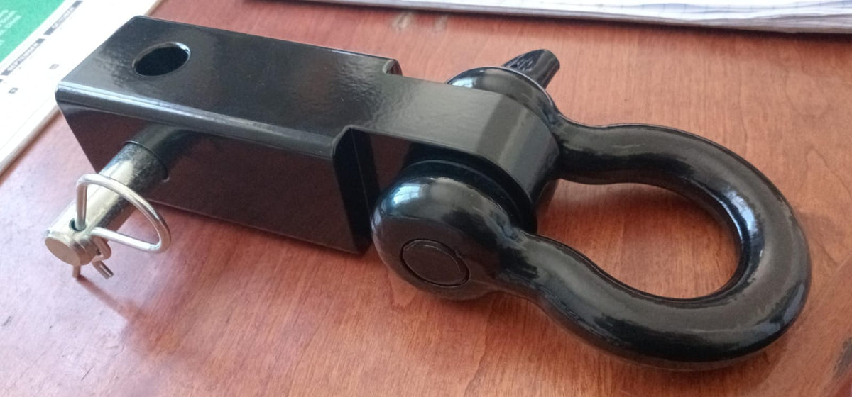 Shackle Hitch Receiver With D-Ring -Black