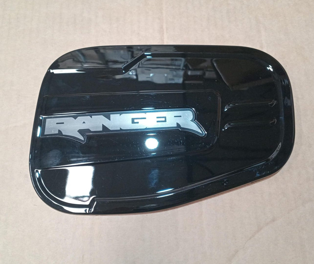 Ford Ranger Next Gen 2022+ Fueltank cover Gloss black with logo