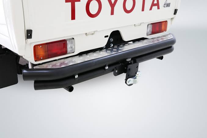 Toyota Land Cruiser Rear Step Black 2007+ (Fits ONLY with Towbar 90031T) BS-90030