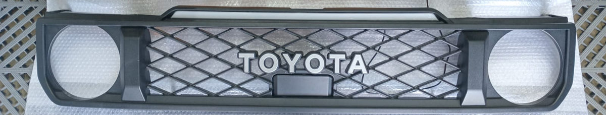 Toyota Land Cruiser 79 Series 2024+ Replacement Grill With LED Gloss Black