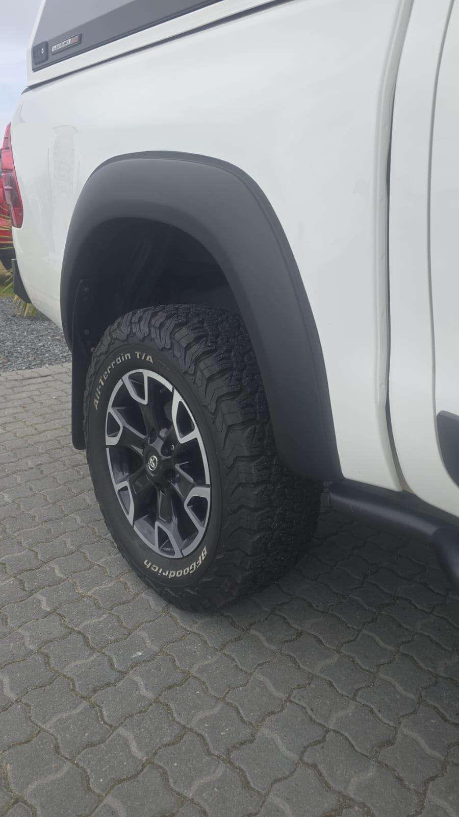 Toyota Hilux GD6 2016-2018 OEM Fender Flares