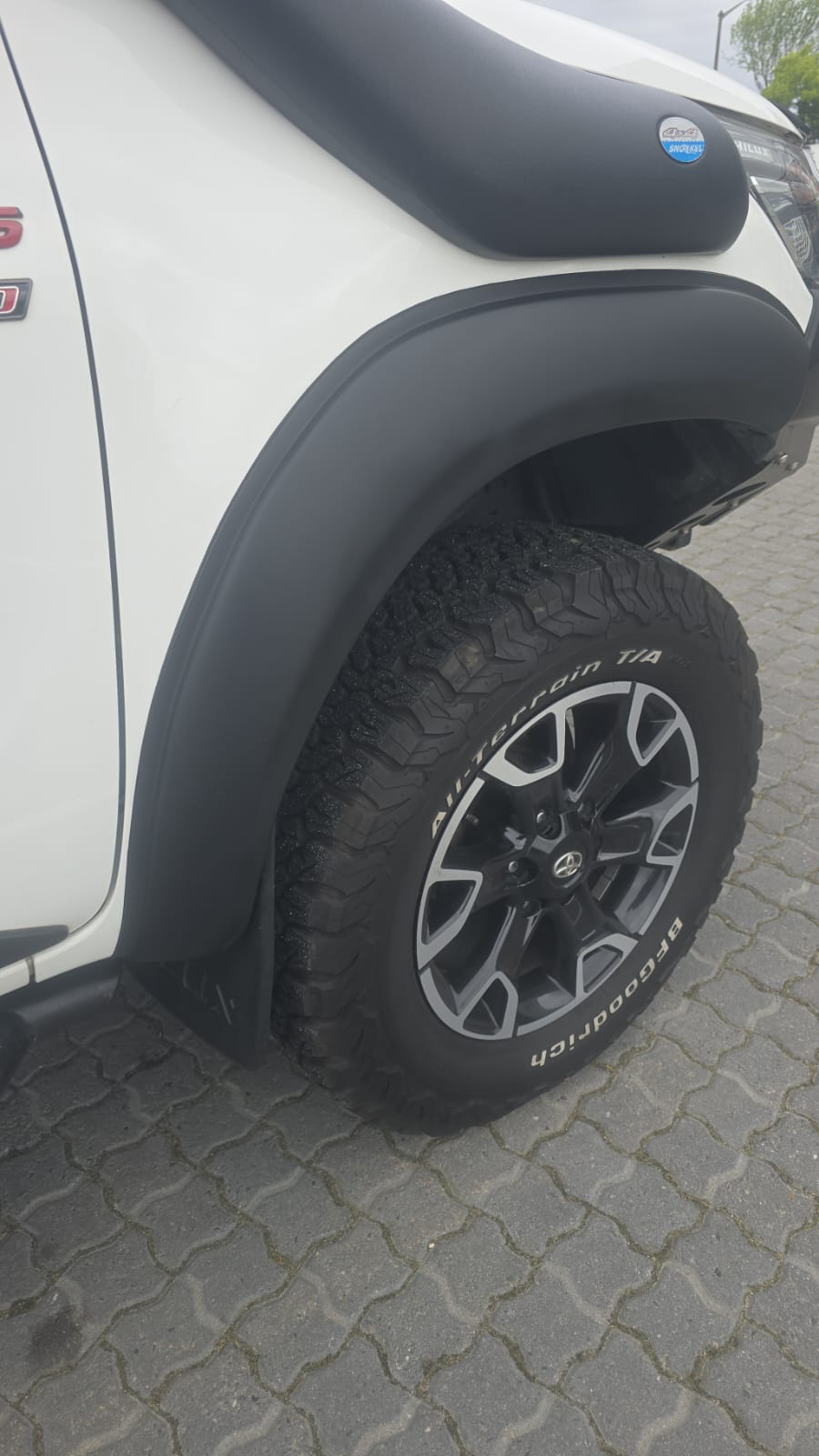 Toyota Hilux GD6 2016-2018 OEM Fender Flares