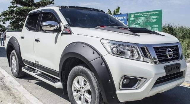 Nissan Navara D23 2016-2019  V2 Fender Flares Studded 9inch Smooth Matt Black