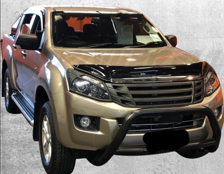 Isuzu Dmax Gen 6 2012-2016  Pre Facelift Bonnet Guard Gloss Black