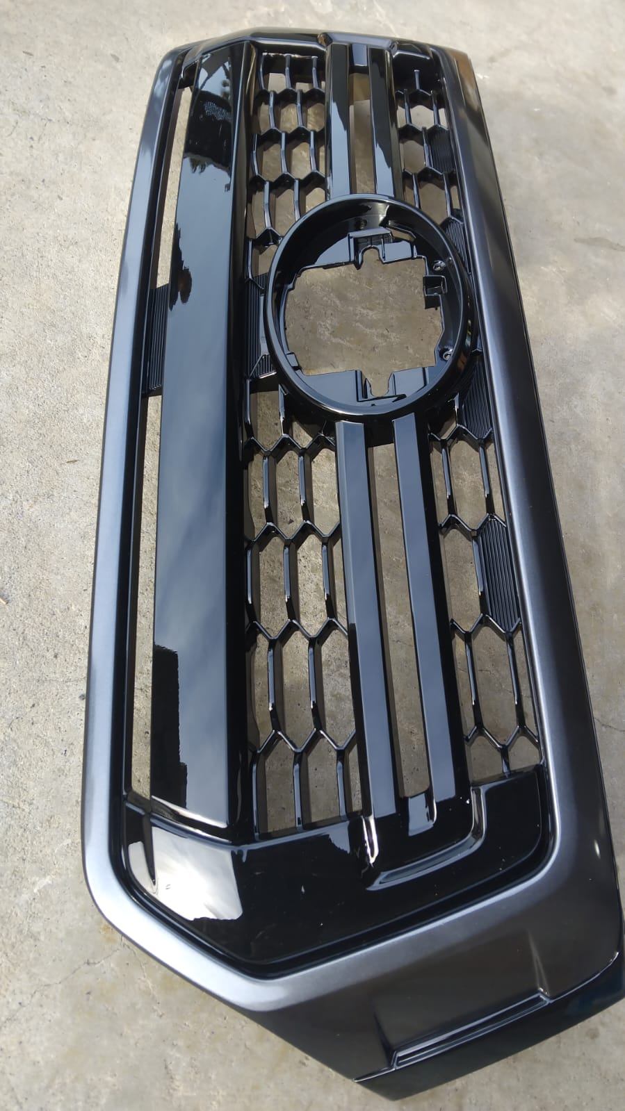 Toyota Hilux (2018 - 2020) Dakar Grill Grey and Gloss Black