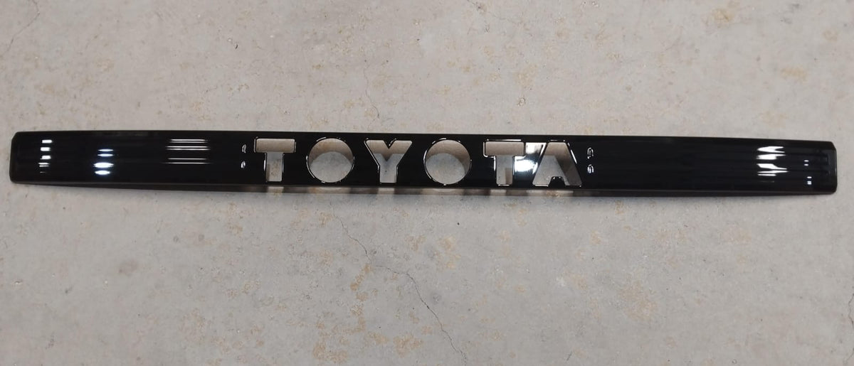 Toyota Travo 2026+ Grill Cover Gloss Black