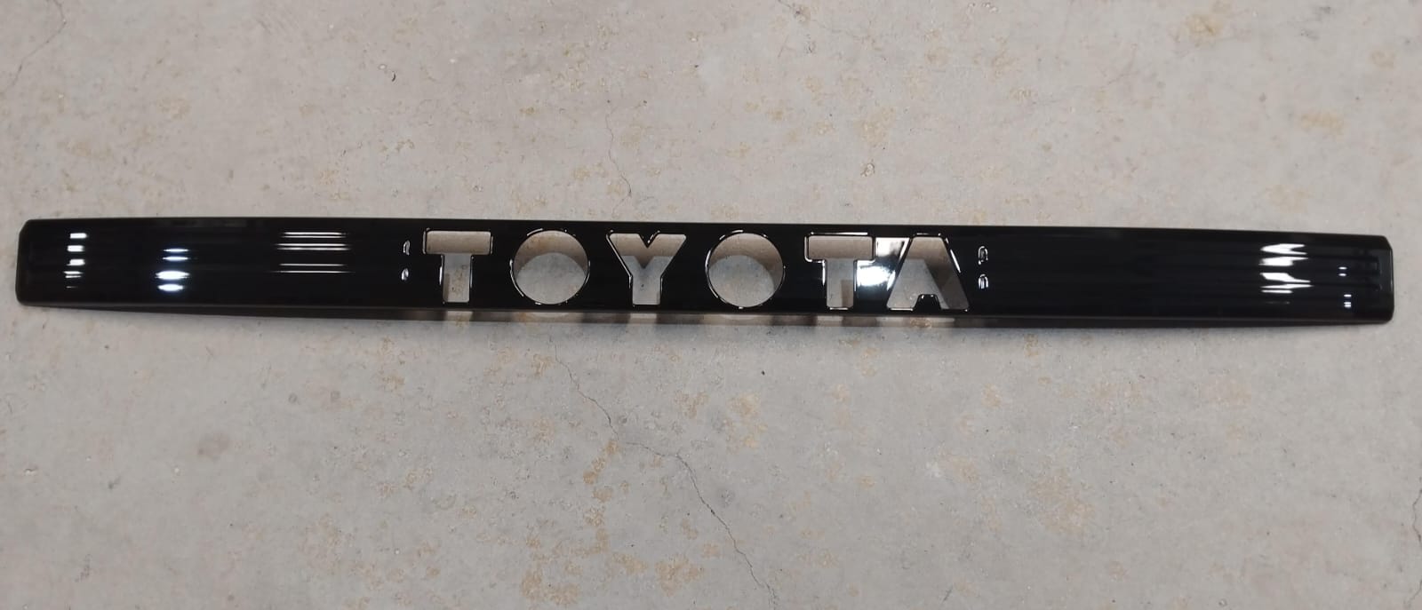 Toyota Travo 2026+ Grill Cover Gloss Black