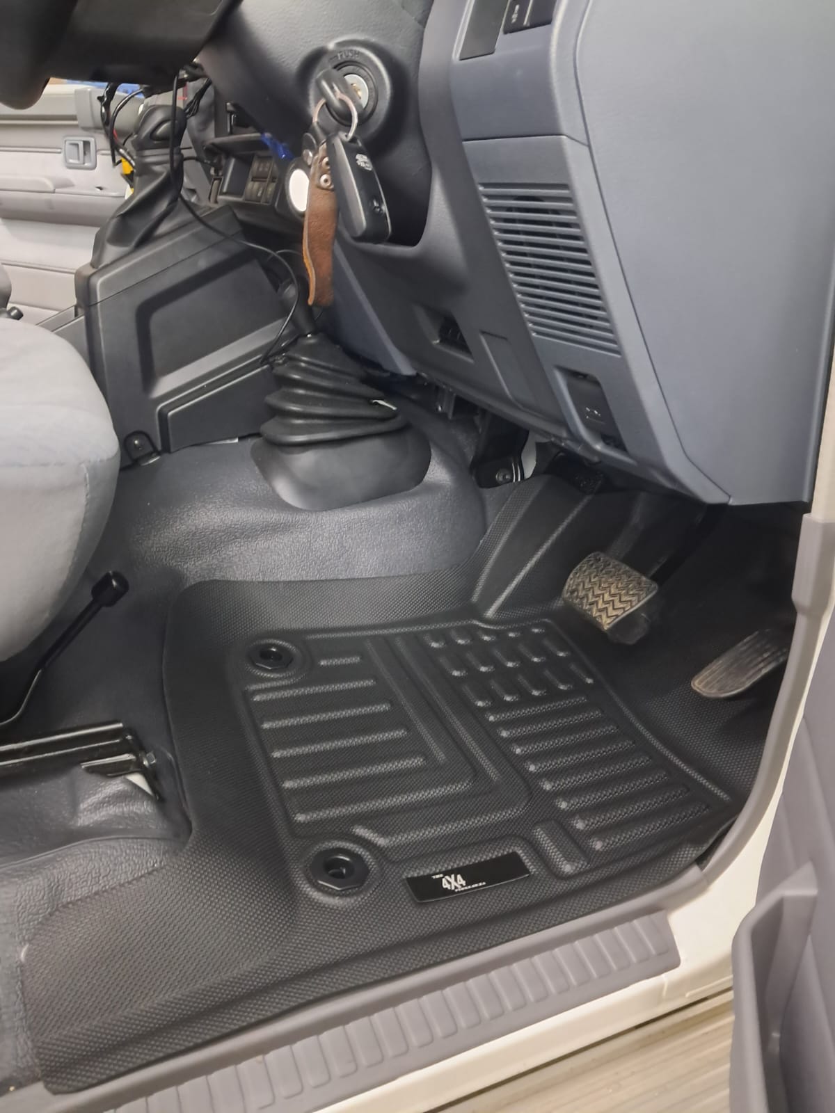 Toyota Land Cruiser 79 Series Double Cab Mats AUTO and Manual