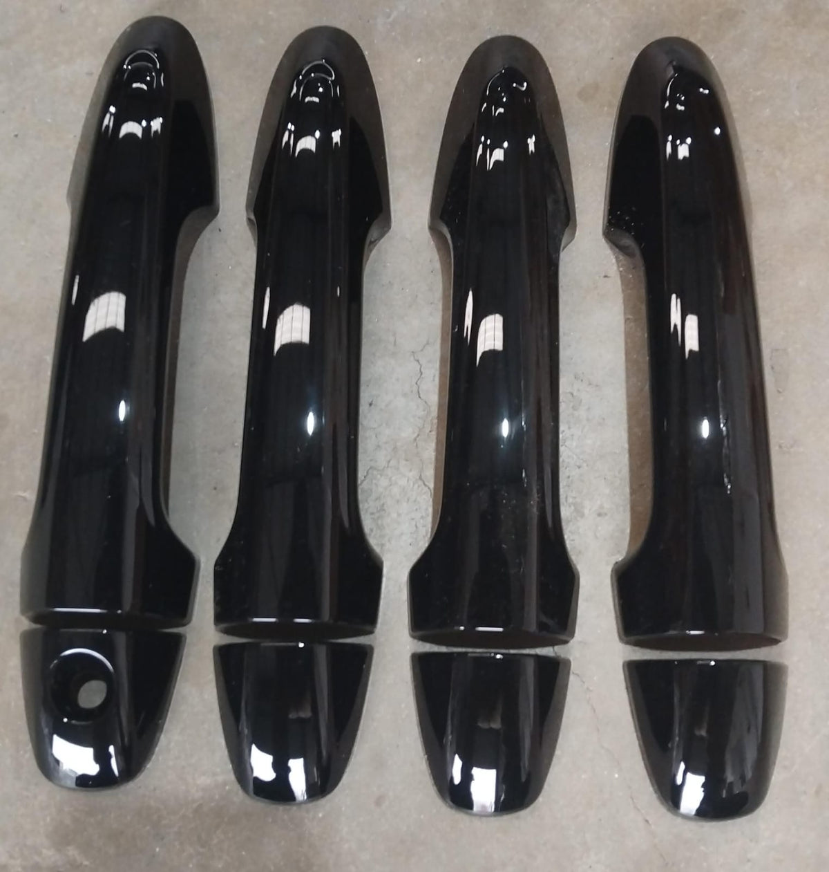 Toyota Hilux Travo 2026+ Door Handle Cover   Gloss Black