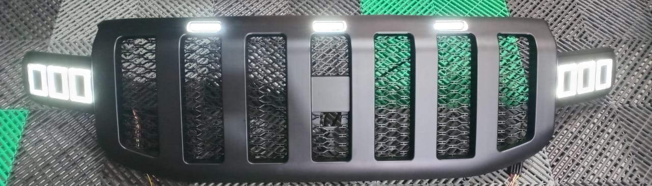 Ford Ranger Next Gen Matt black Grill (Jeep look) with top LED's and LED turnIight indicator + DRL