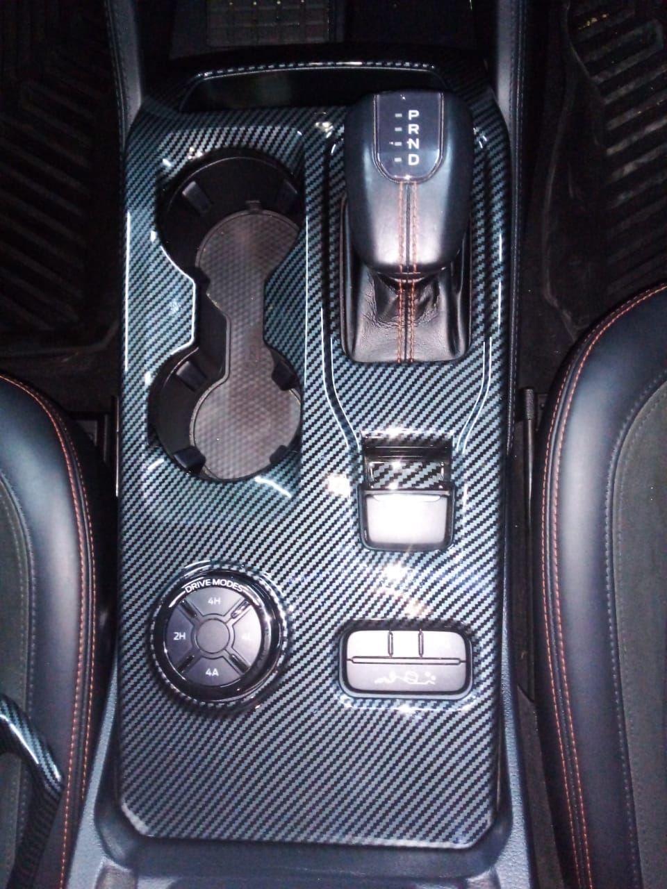 Ford Ranger Next Gen Raptor (2023+) Gear Shift Panel Carbon Fiber (look a like)
