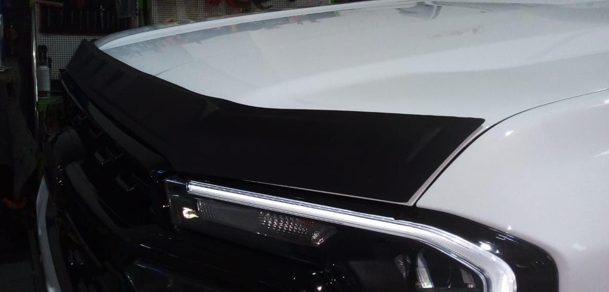 Ford Ranger Next Gen(2022-2024) Bonnet Guard Matt Black (Stick-on)