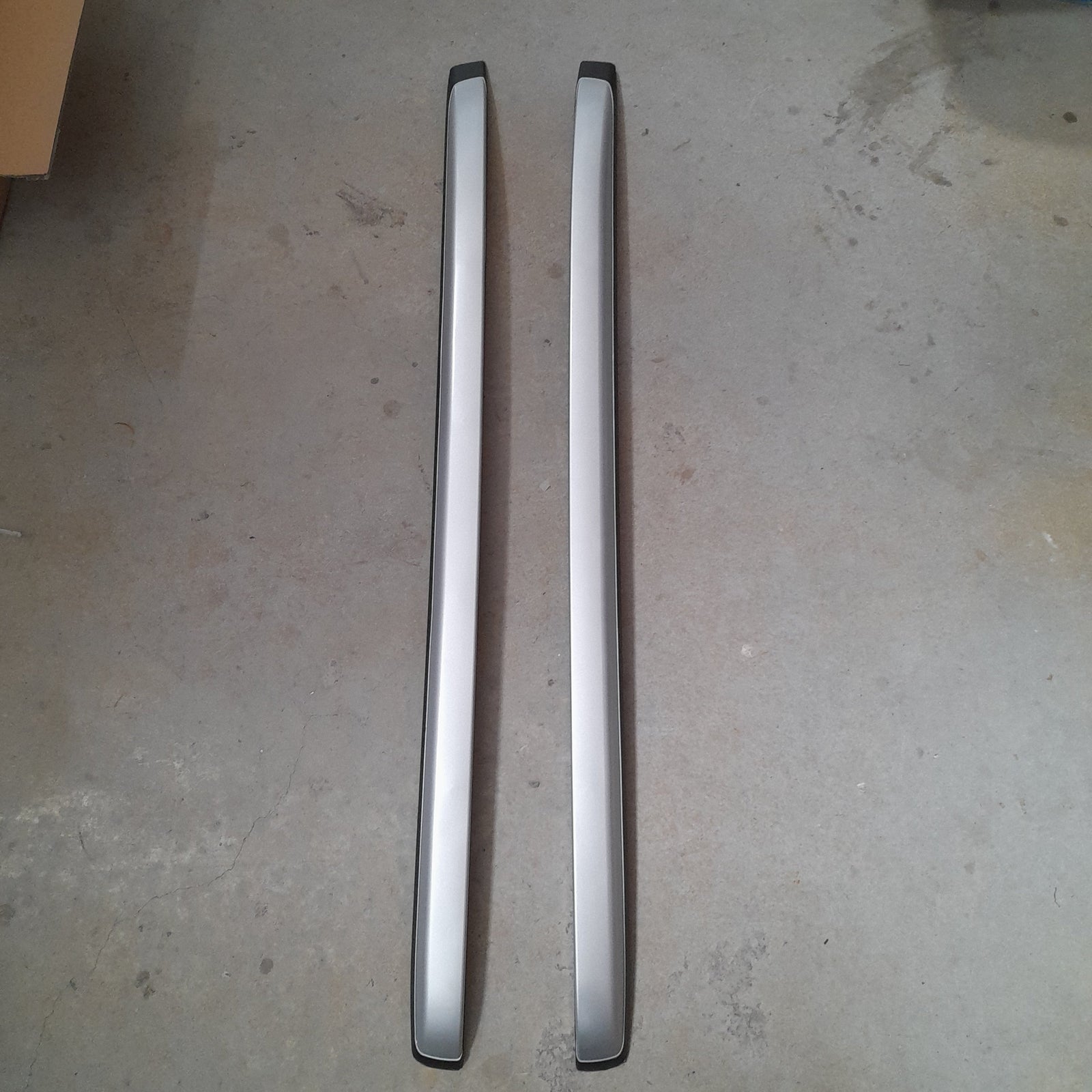 Isuzu D-Max Double Cab Roof Rails - Stick On