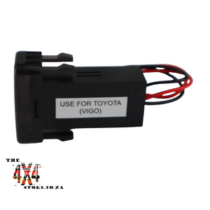 Toyota Usb 2.1A With Voltmeter 40 X 20Mm Blue Led