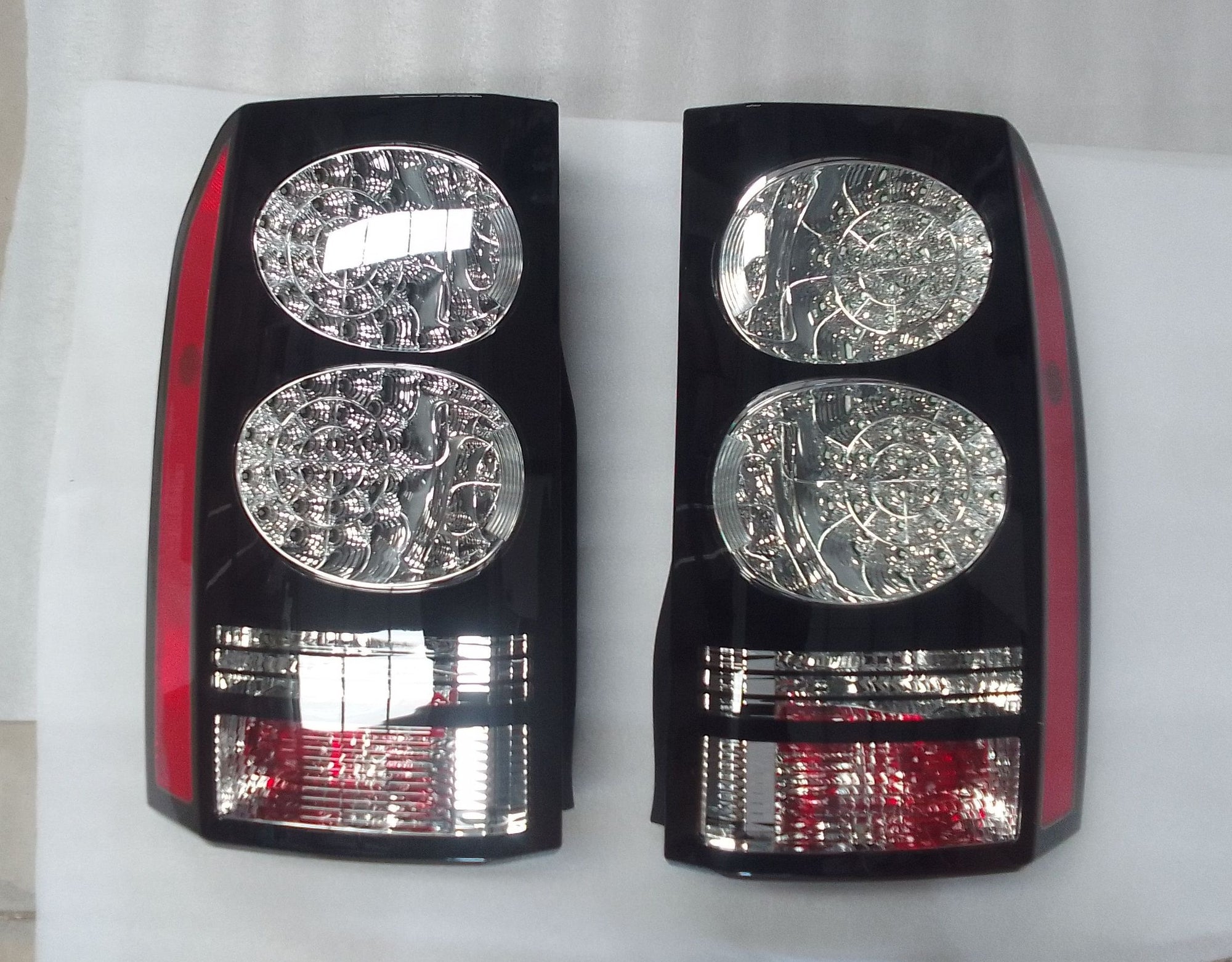 Land Rover Discovery 4 replacement tail lights