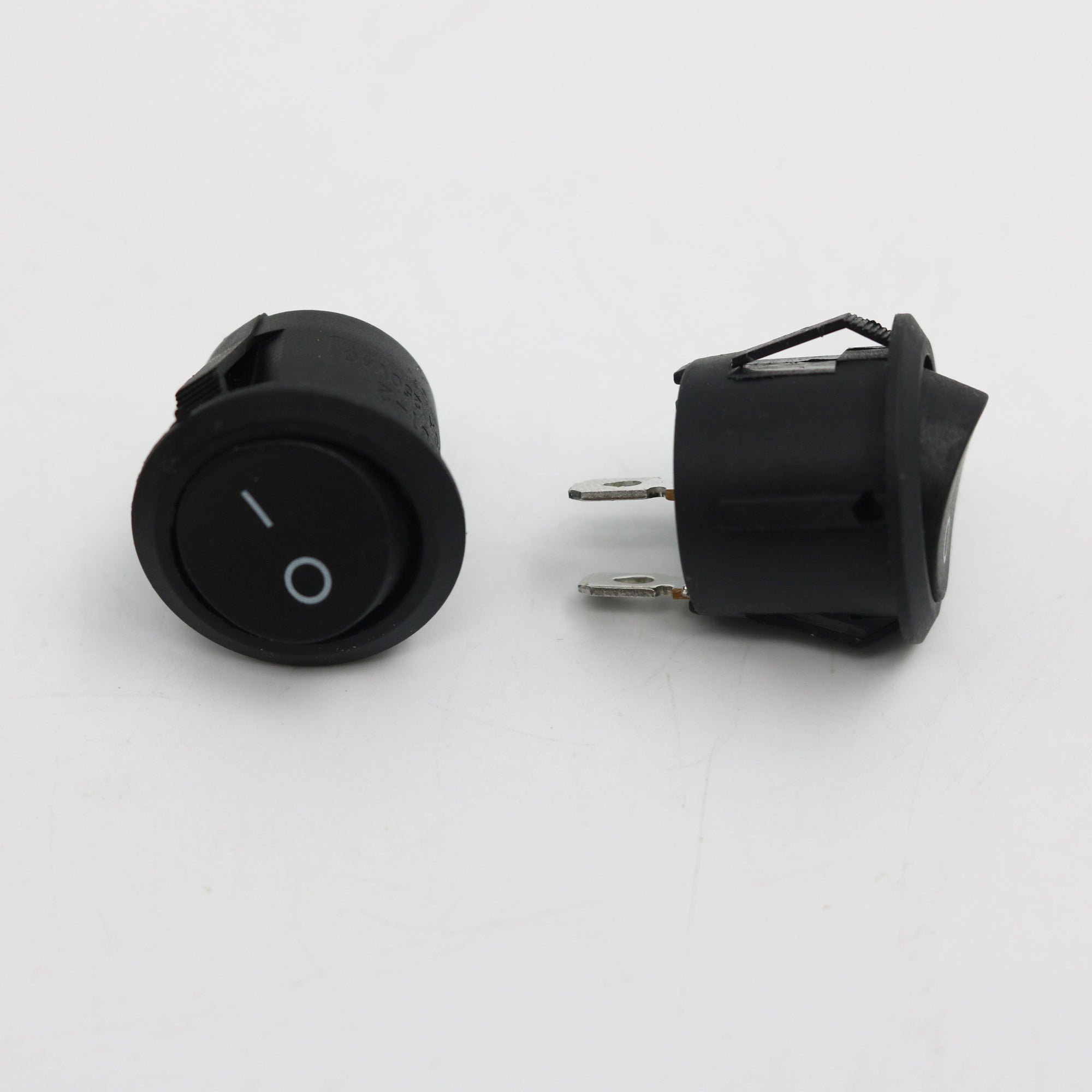 Round ON-OFF Rocker Switch, 2 pin - the4x4store.co.za