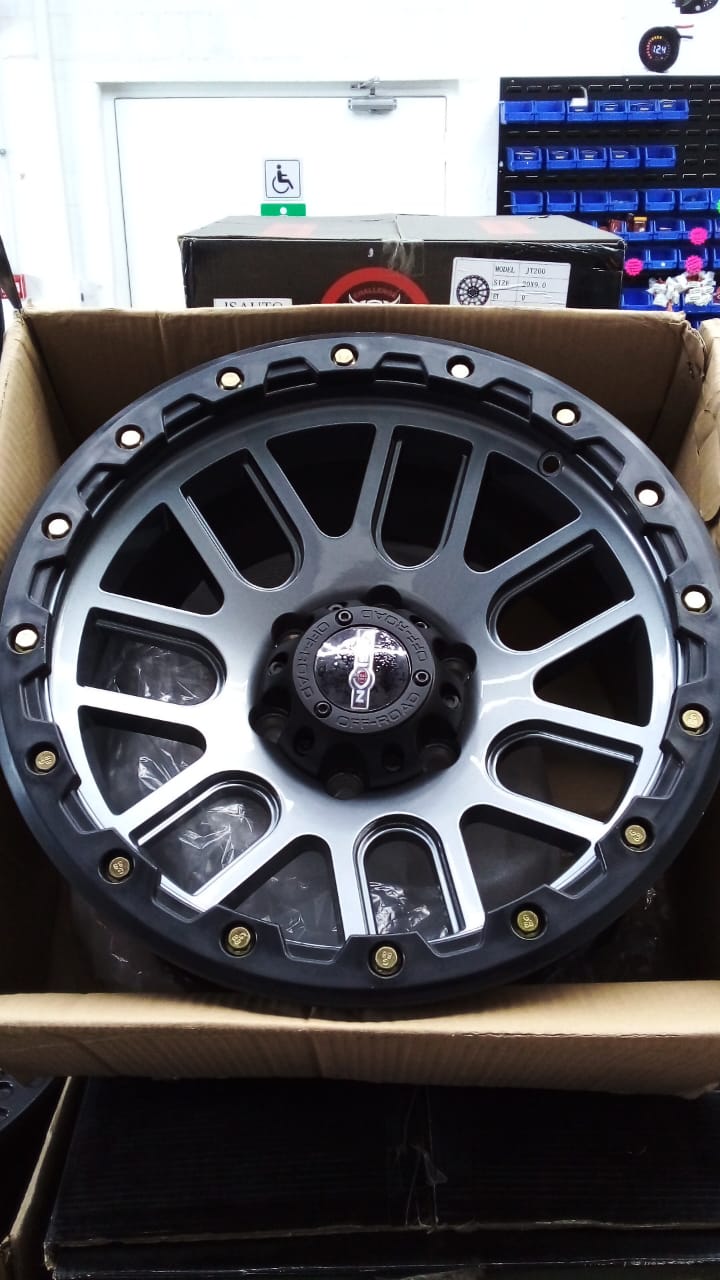 17 inch x 6139.7  Rims / Mags